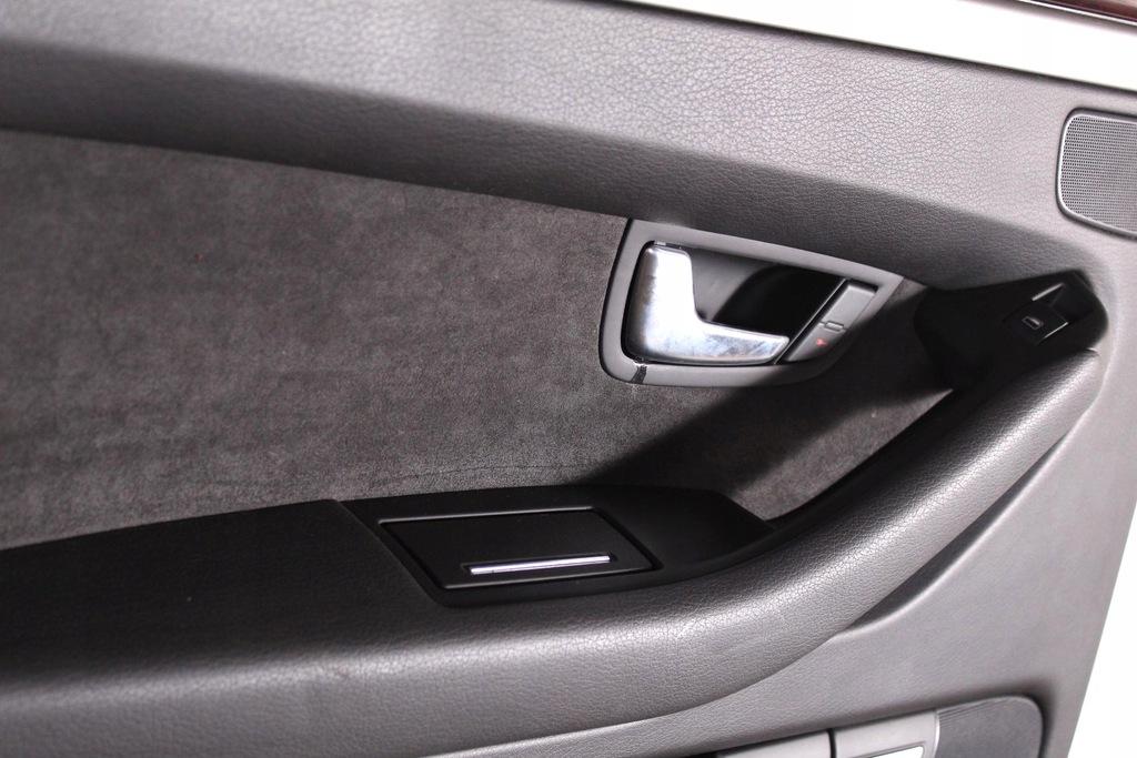 фото №11, Оббивка двері задня лівий audi a8 d3 06r bose