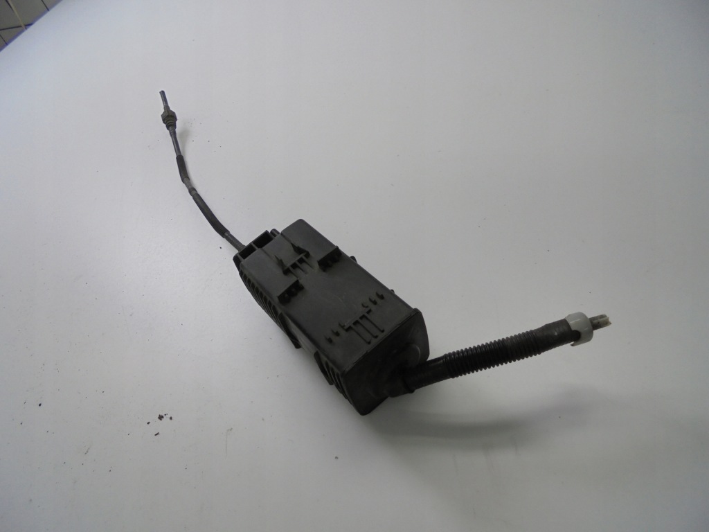 фото №1, Фильтр угольный peugeot 2008 i przed lift 1.2 бензин 15 rok citroen c4 iii