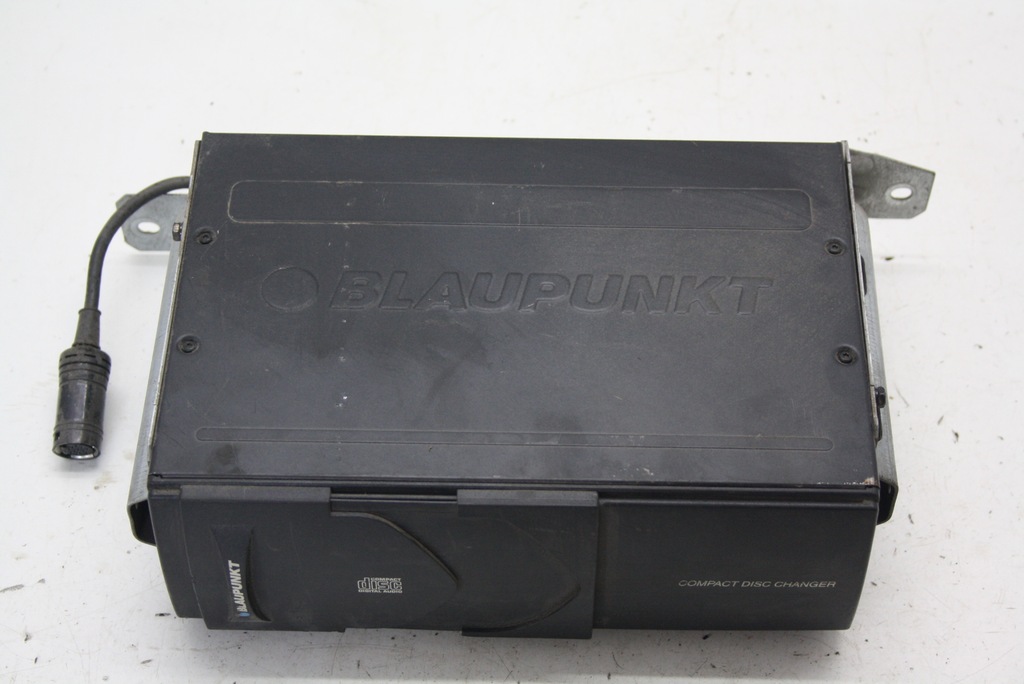 фото №1, Чейнджер радіо alfa romeo gt 147 7607700018