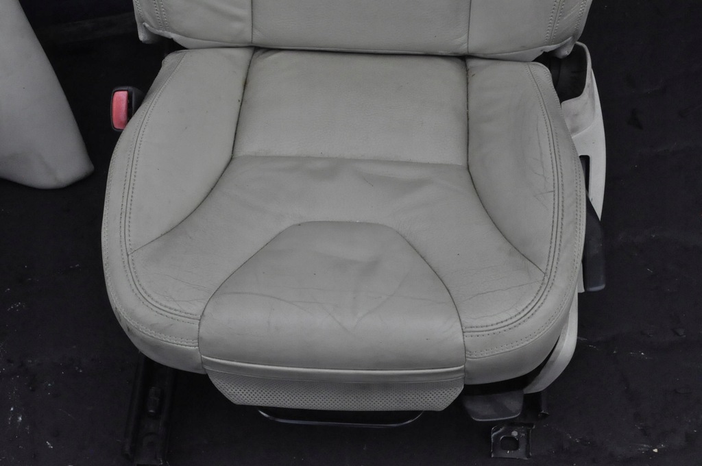 фото №10, Volvo xc60 i переходник салона сиденья заднее сиденье светлая кожа