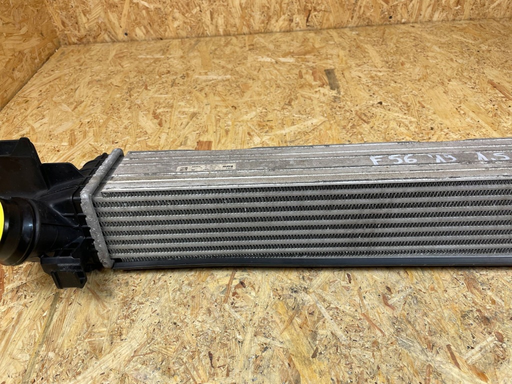 Радіатор повітря інтеркулер bmw f39 f40 f45 f46 f48 f55 f56 f60 7617597 Ціна