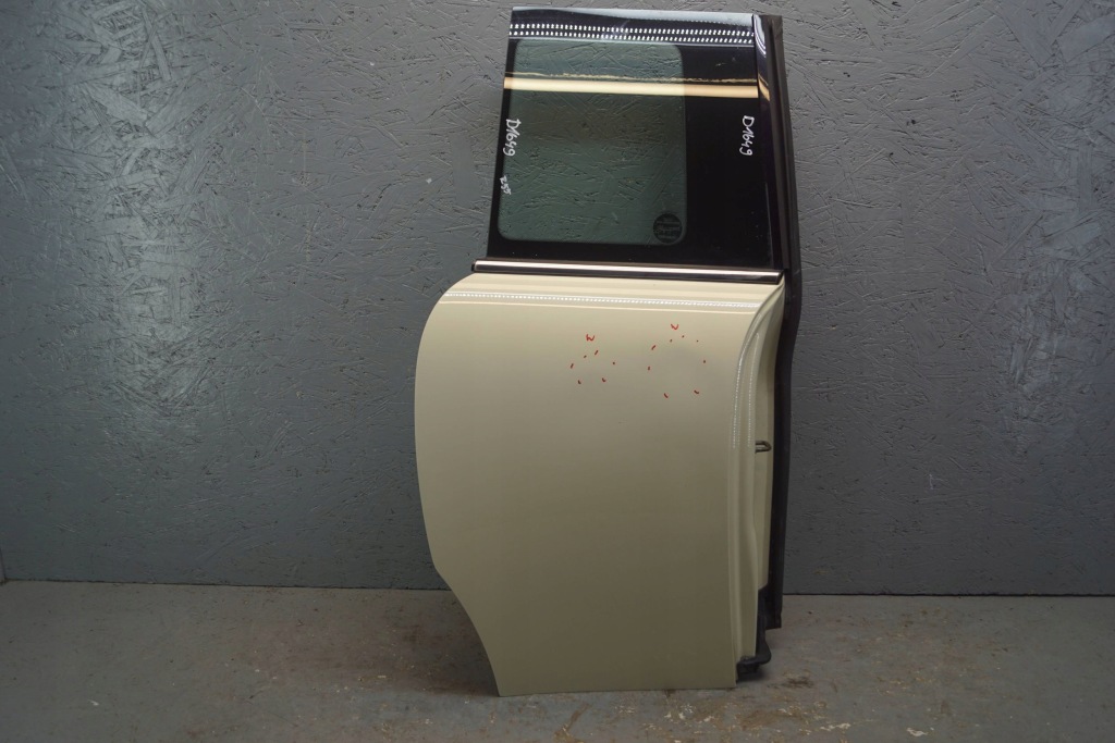 Дверь правый  задняя mini cooper r55 d1649 Цена