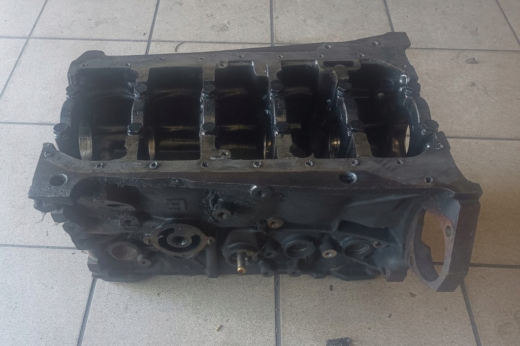 фото №6, Блок двигуна vw lt t4 2.5 tdi 046103021