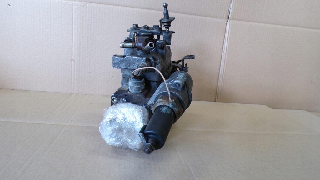 Iveco daily ii 2.5d насос упорскування 0460404085 Недорого