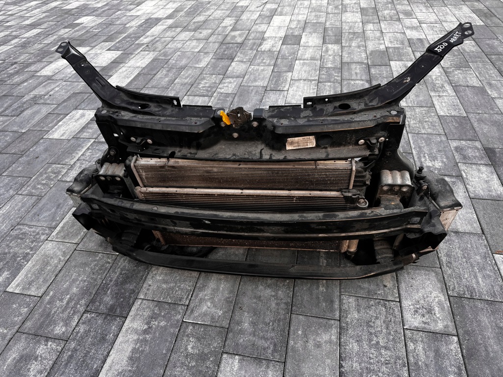 фото №1, Kompletny pas передний радиатор fiat 500 abarth оригинал