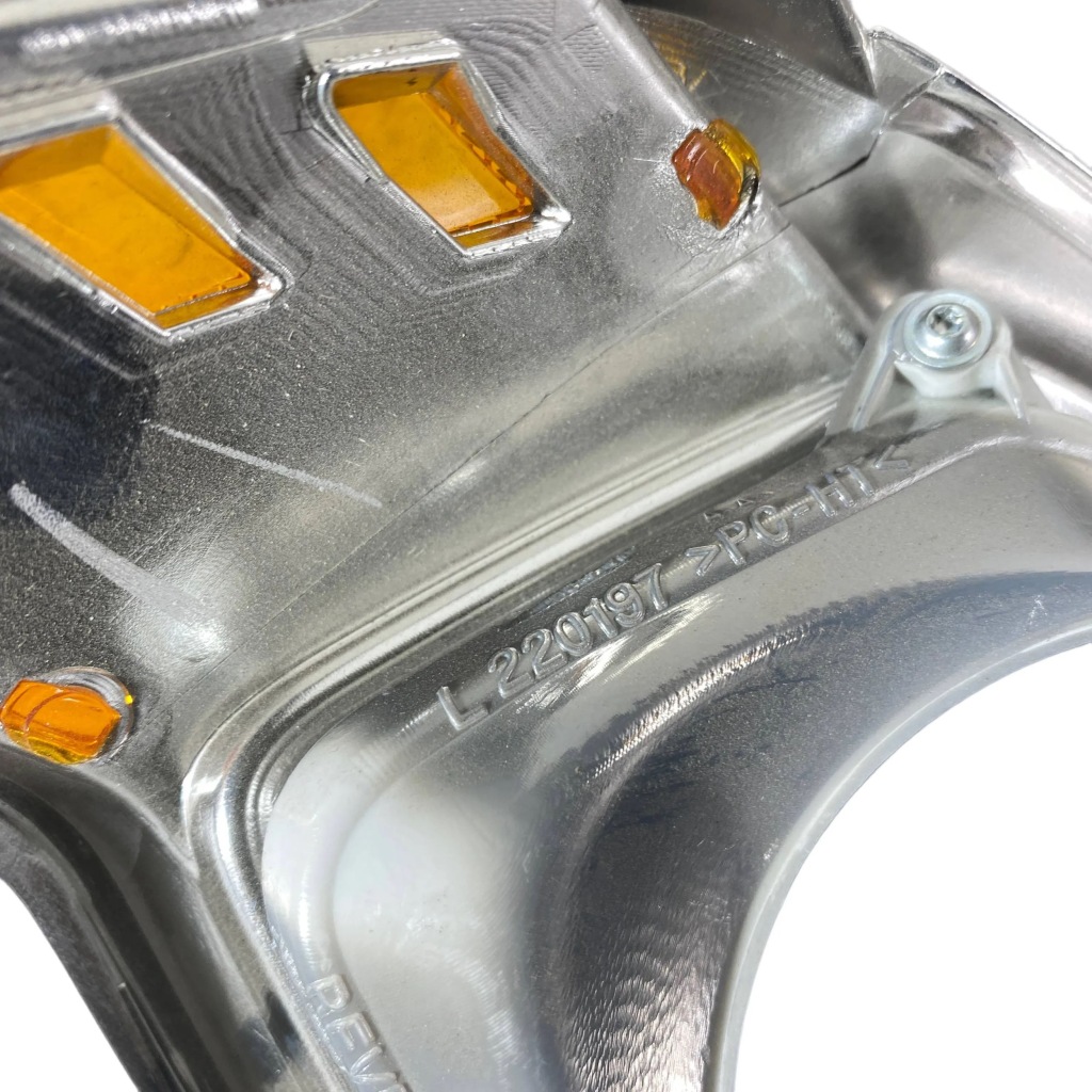 Частина фара ліва сторона dodge durango 220195 Зі Шроту