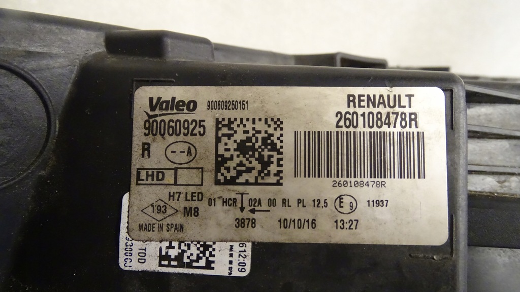 фото №13, Renault megane iv - лампа передняя правая led