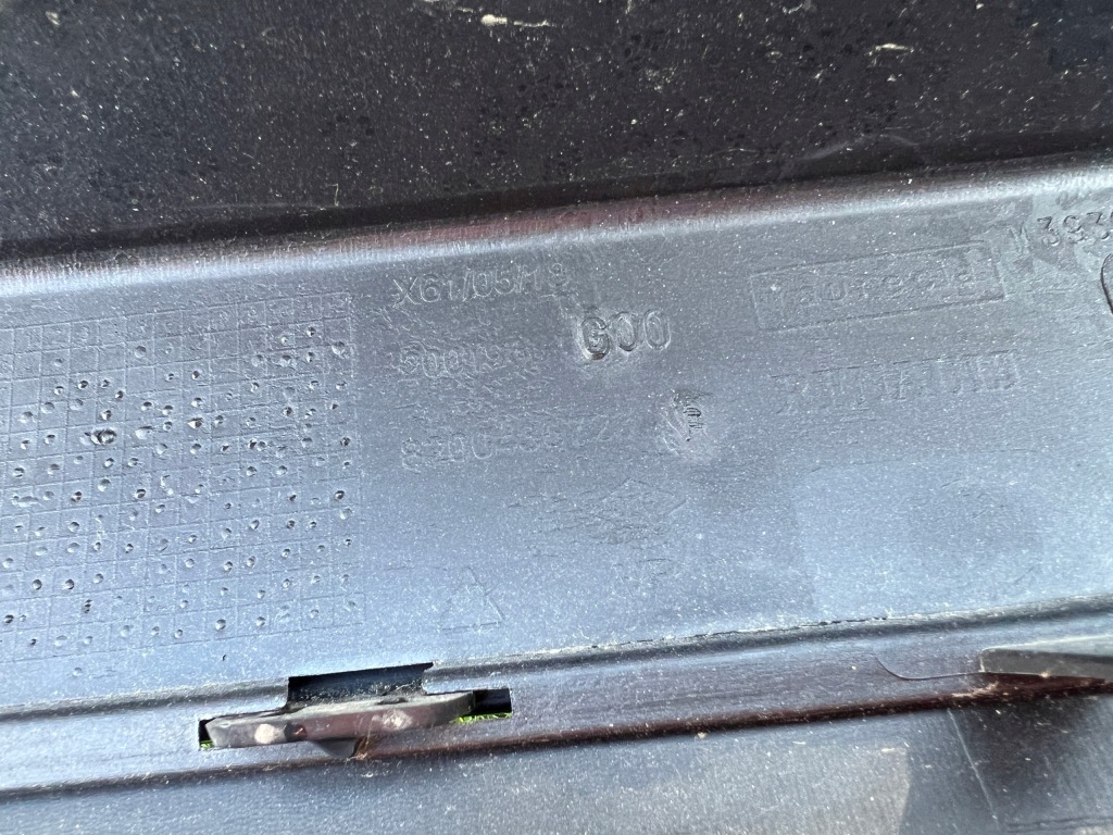 Renault kangoo бампер задний новый kompletny 8200436723 Оригинал