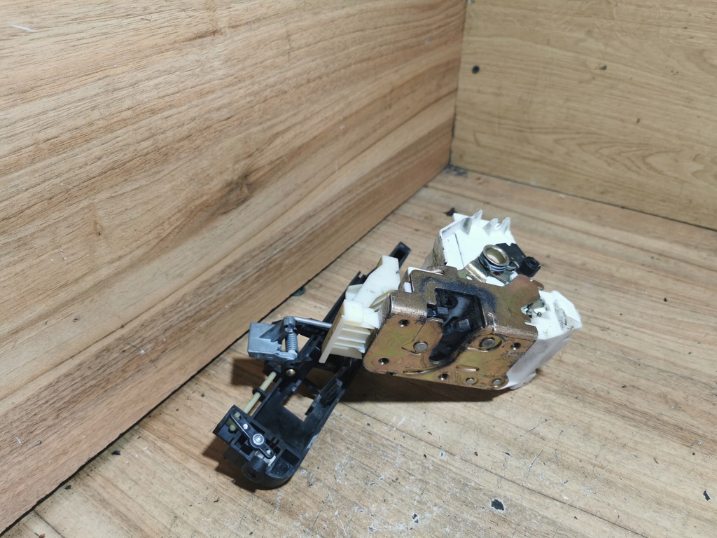 фото №1, Замок лівий задня mondeo mk3