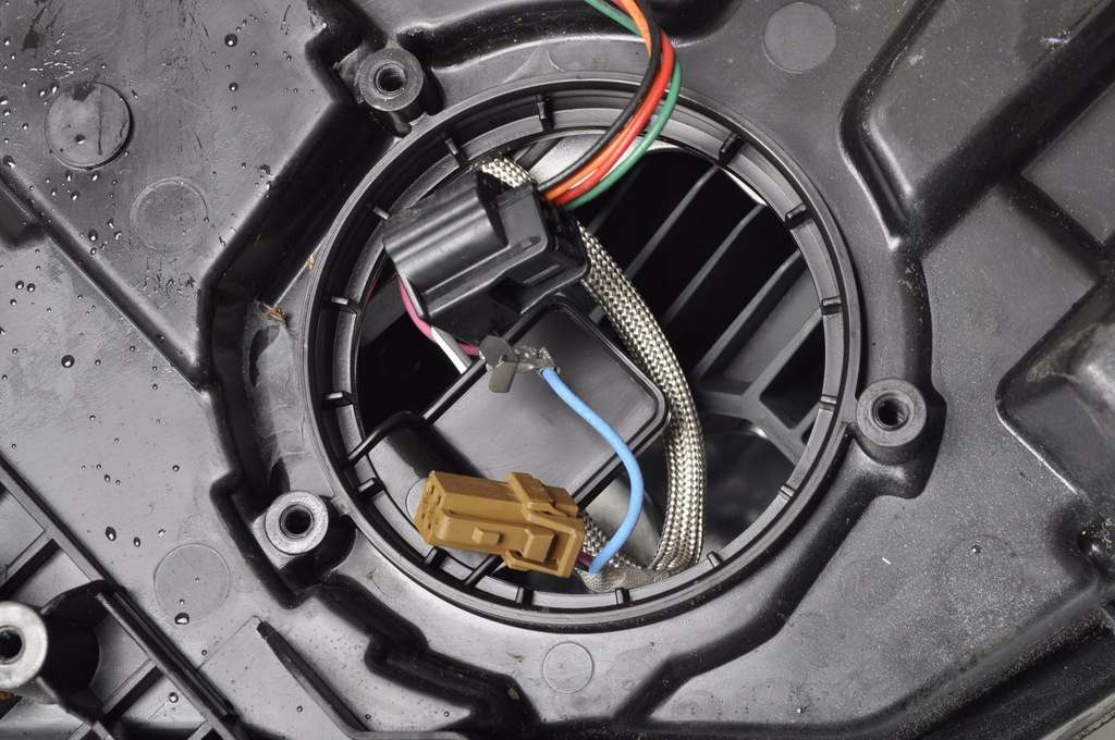 фото №8, Nissan leaf i ze0 лампа правая передняя anglik