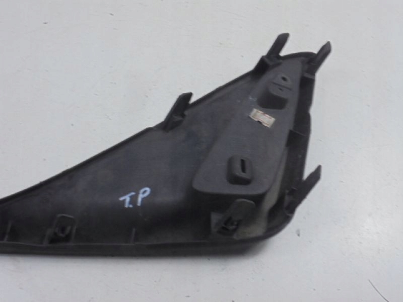 фото №11, Toyota c-hr заглушка бампера задняя правая 52163f4020