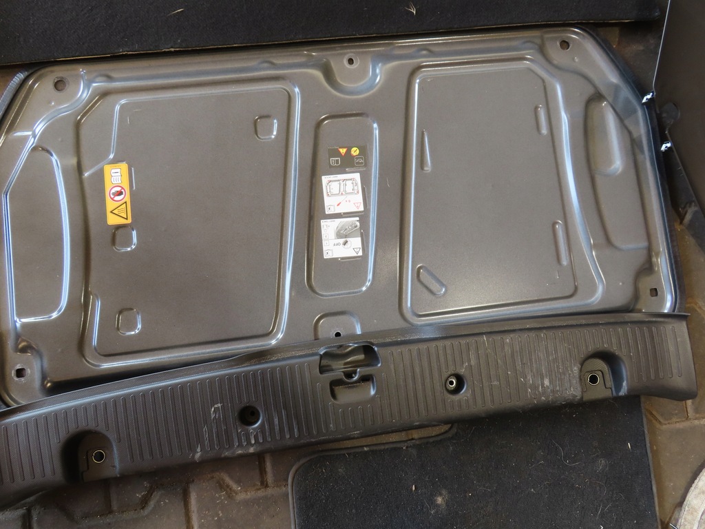 фото №6, Renault twingo iii fl оборудование, обшивки багажника.