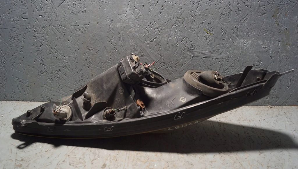 фото №9, Лампа лівий перед toyota celica vii s1365