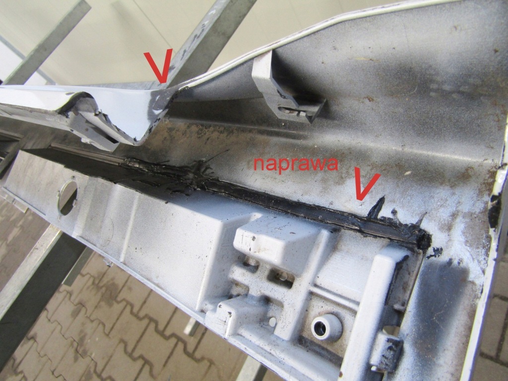 фото №12, Молдинг порог левая toyota yaris 4 iv 20- mazda 2 22- hybrid