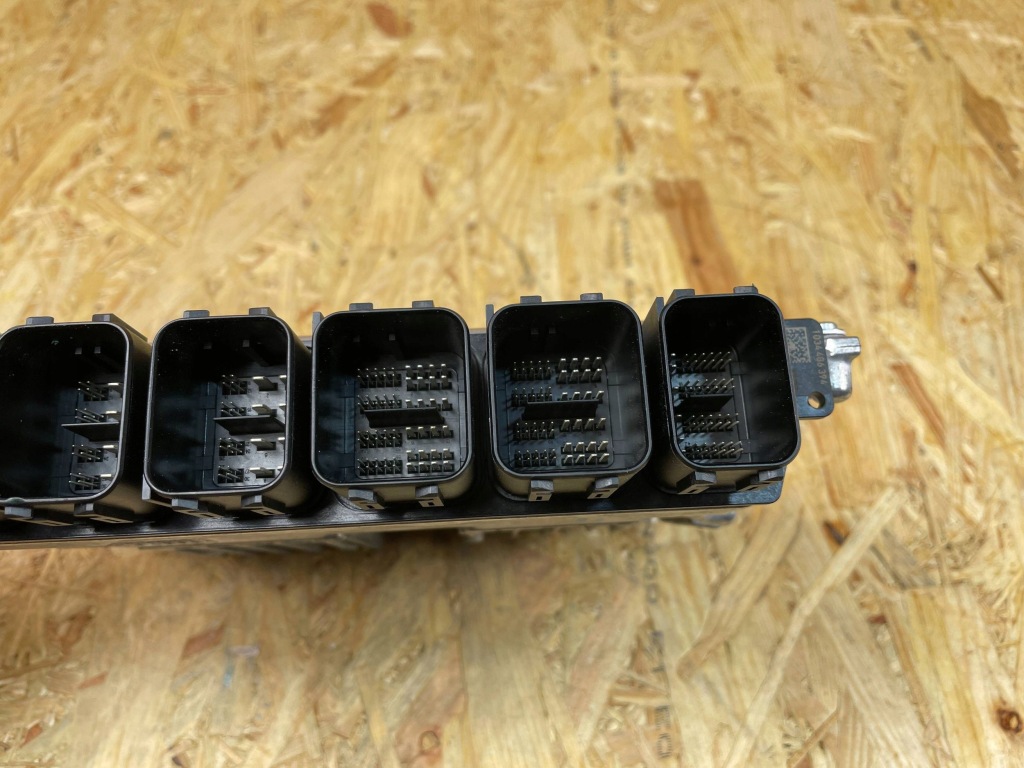 фото №10, Бортовой компьютер блок управления двигателя bmw 1 f40 2 f44 1.5b 5a57780