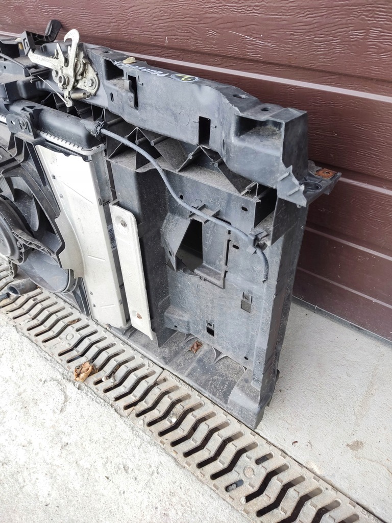 фото №8, Pas передний радиатор вентилятор peugeot 207 бензин