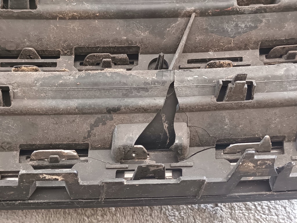 фото №10, Решітка радіатора vw passat b7 blue motion решітка радіатора