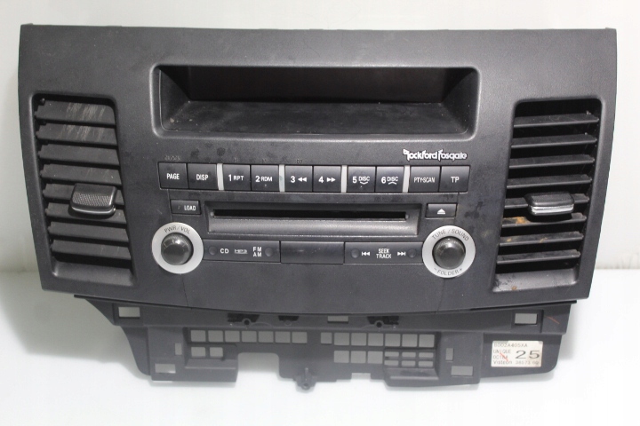 фото №1, Панель радио mitsubishi lancer ix