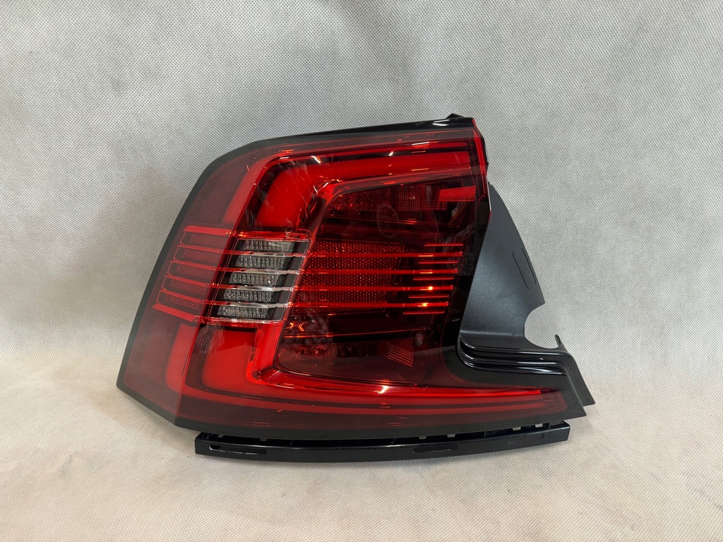 фото №1, Volvo s-90 s90 lift 20- лампа задня ліва led europa ładna!