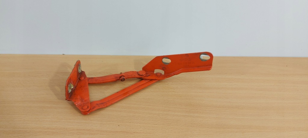 фото №1, Mercedes sprinter w906 vw crafter петля капот lh