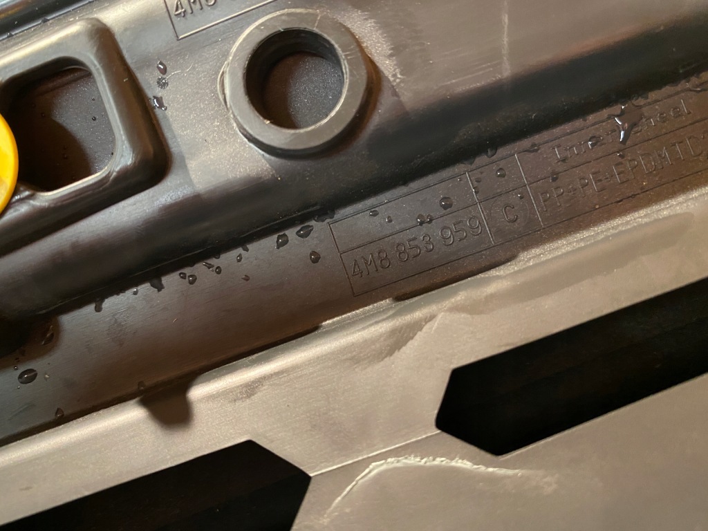 фото №10, Audi q8 4m8 молдинг двері лівий перед 4m8853959