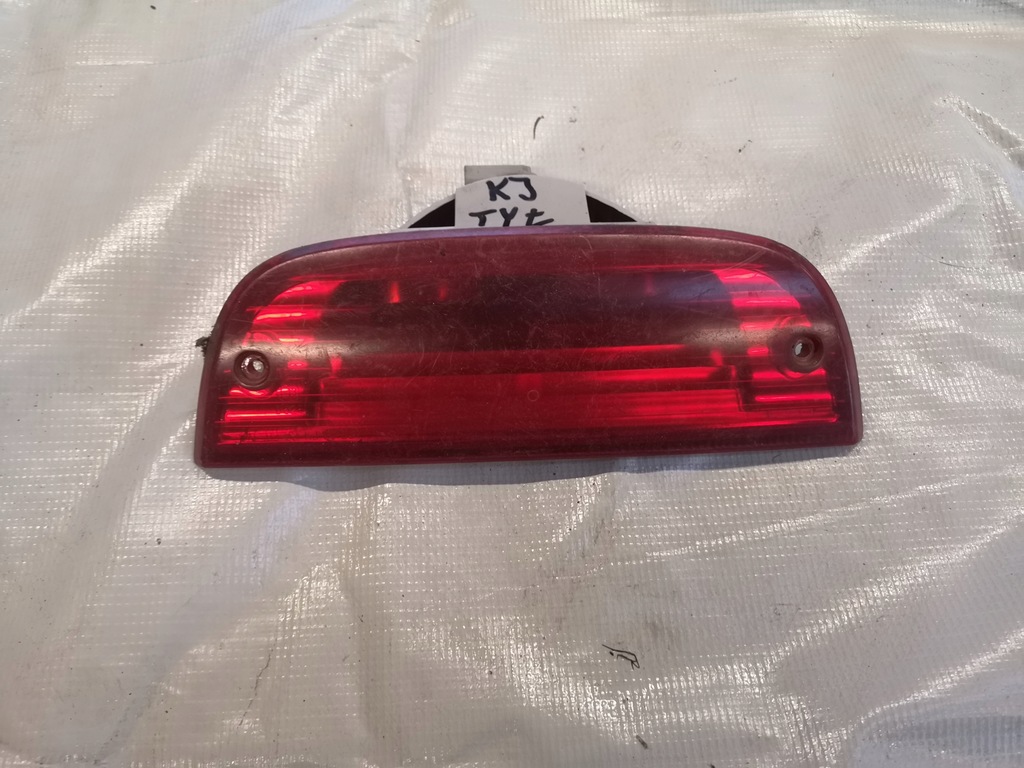 фото №1, Jeep cherokee kj свет стоп-сигнал w крышка стоп