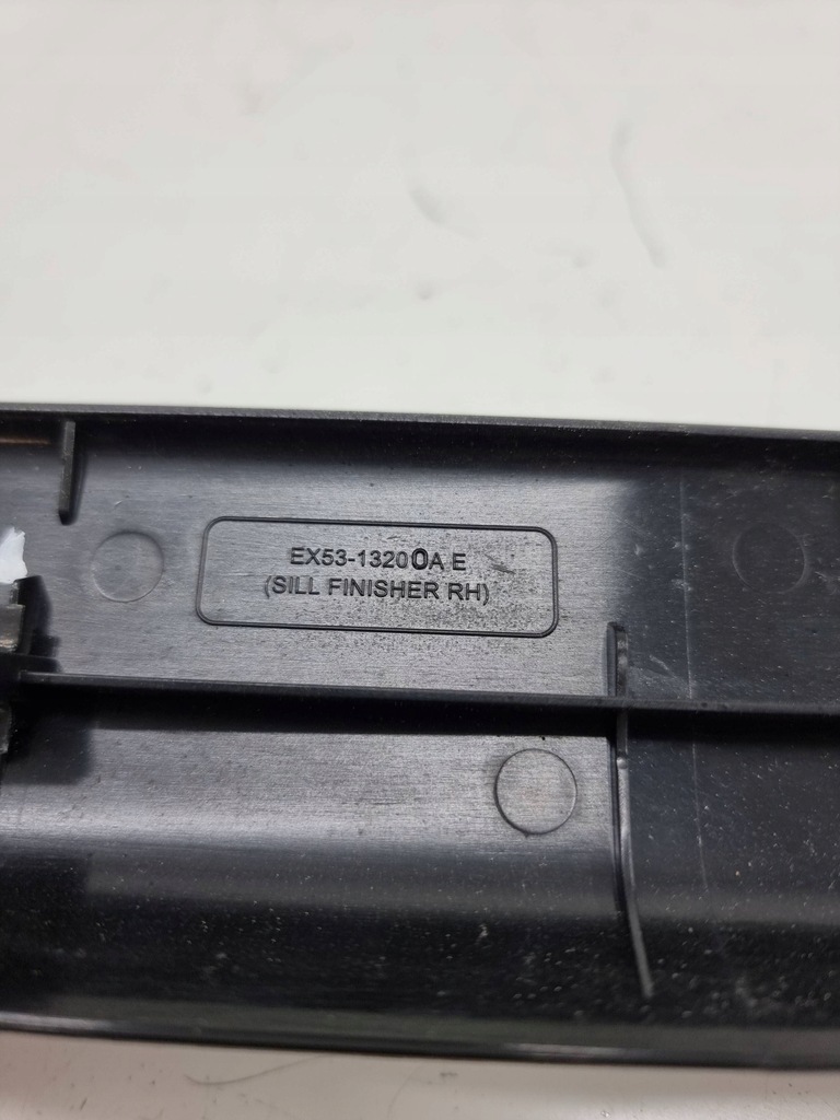 фото №6, Jaguar f-type 2018 правая сторона молдинг порог передняя