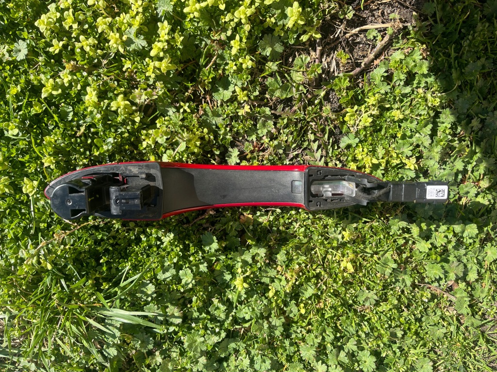 фото №4, Alfa romeo stelvio ручка левый задняя 414 rosso alfa red