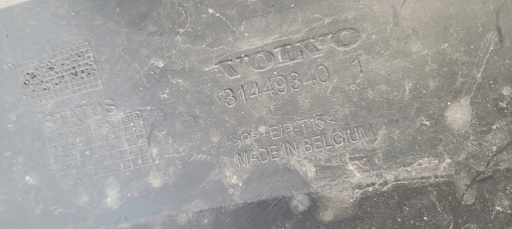 фото №10, Volvo xc40 17- спойлер накладка бампера перед // 1644