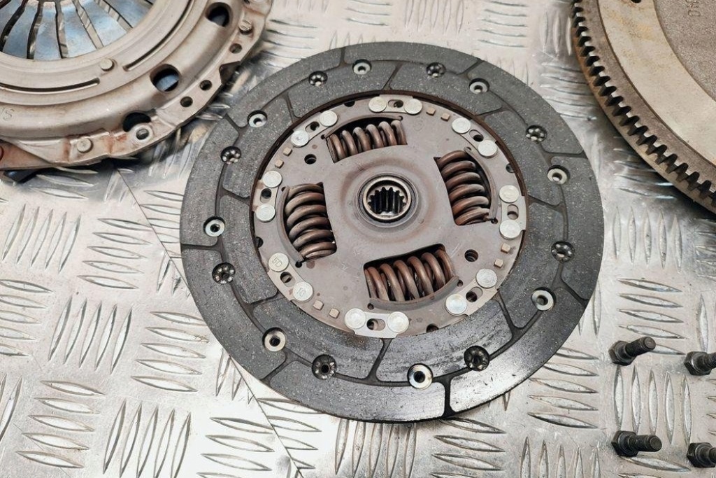 фото №11, Комплект зчеплення opel meriva b 9223223 1.4l бензиновий 88kw 2015