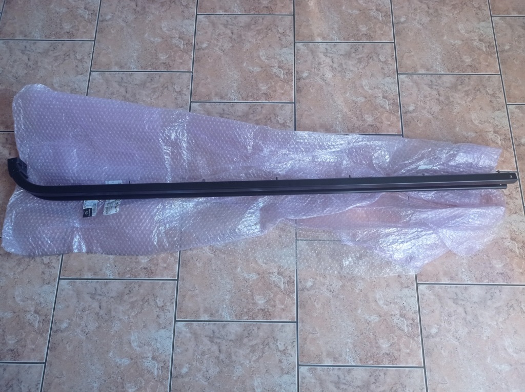 фото №1, Направляющая дверь боковой левая mercedes |sprinter 907-910