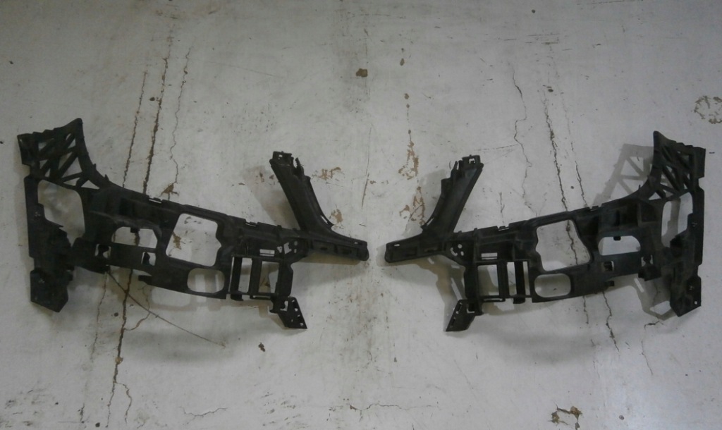 Купить Бампер кронштейн  mercedes w204 перед левая правая