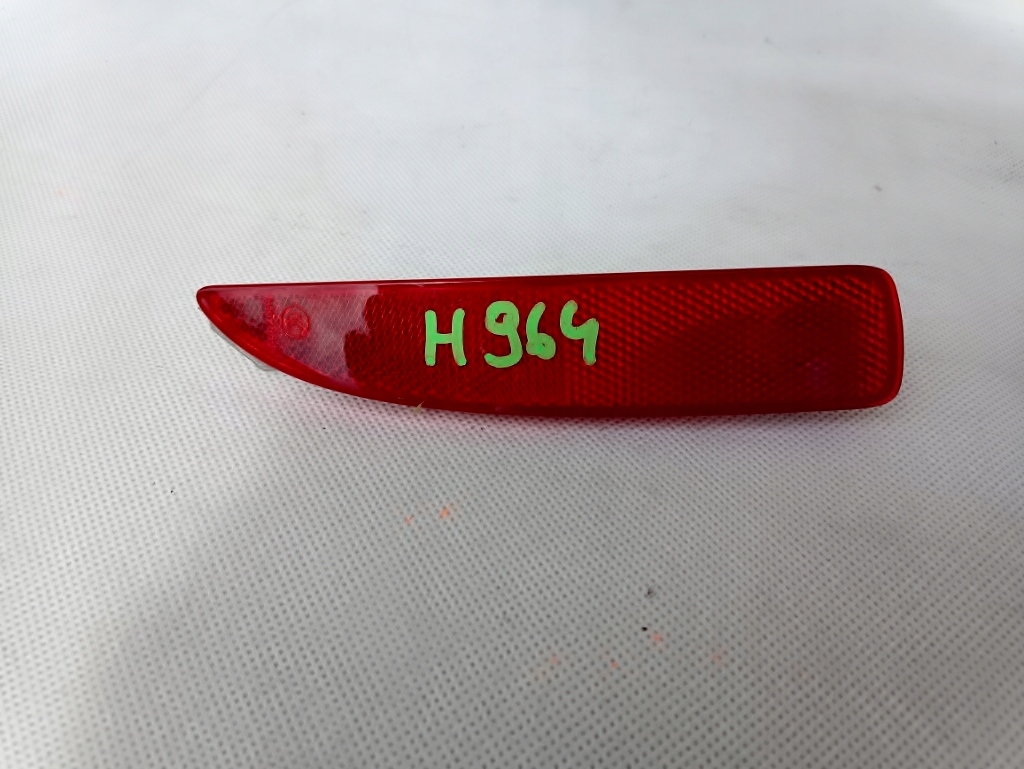 фото №1, Mazda 3 i отражатель лампы задний p3945b p3945