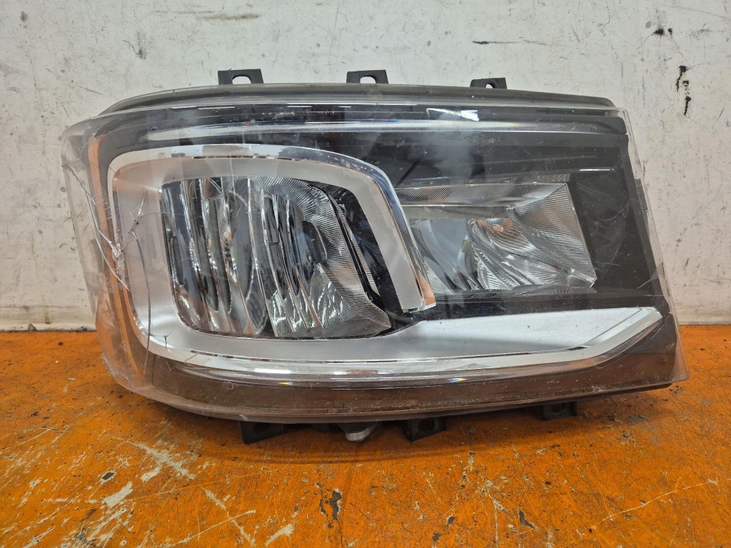 фото №1, Scania r s 17- лампа перед правая фара правый 3148186