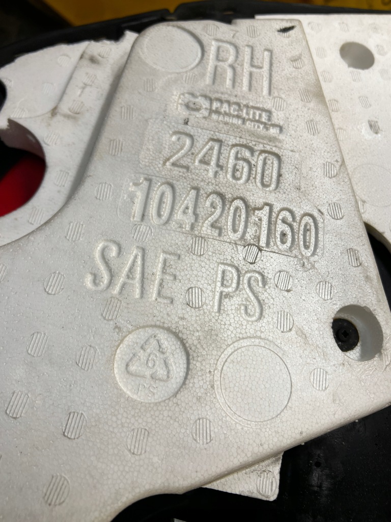 фото №13, Обшивка двері правий перед bose шкіра chevrolet corvette c5 97-04