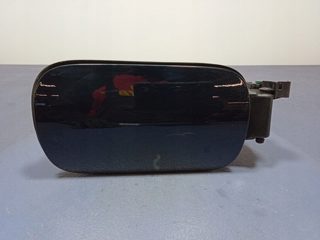 фото №1, Mercedes gls x167 400d 2.9 крышка заливной топлива a1676309300