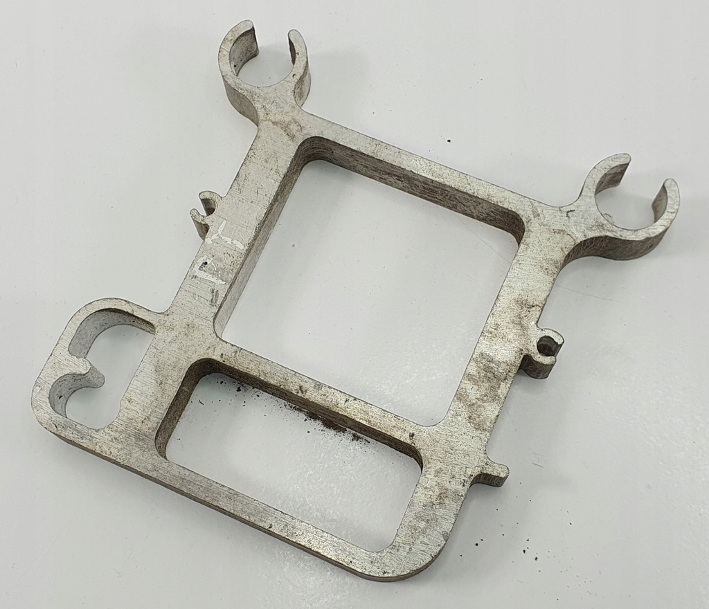 фото №1, Кронштейн кронштейн бампера задня renault megane ii