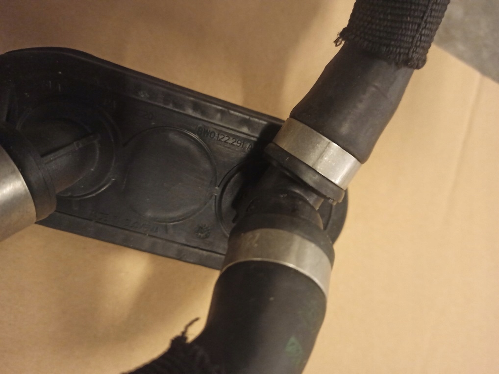 фото №6, Audi a8 d5 шланг wąż трубка магистраль wody 4n1819314a