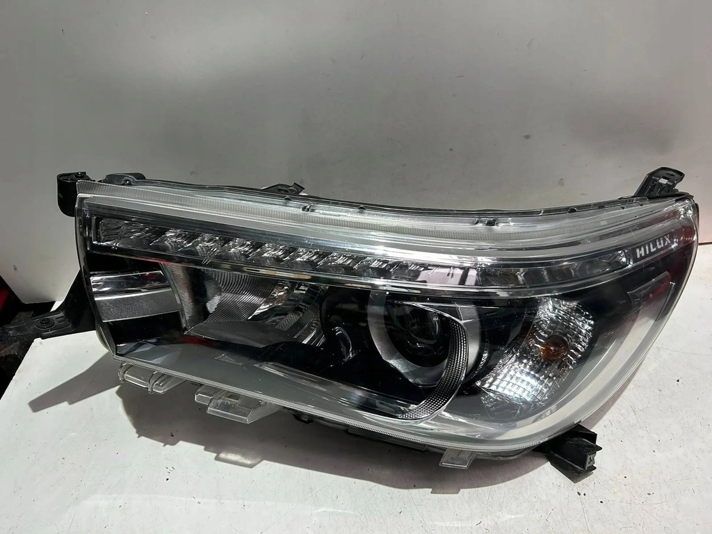 фото №8, Лампа, фара перед лівий toyota hilux