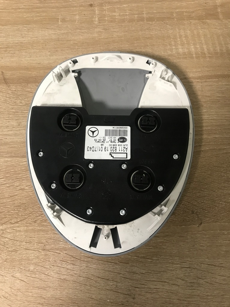 фото №4, Лампа освещение салона mercedes w211