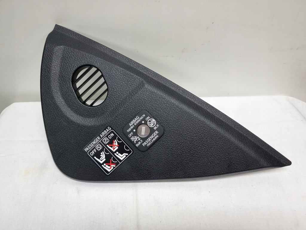 фото №1, Lexus gs iv 300 заглушка консоли панели правая