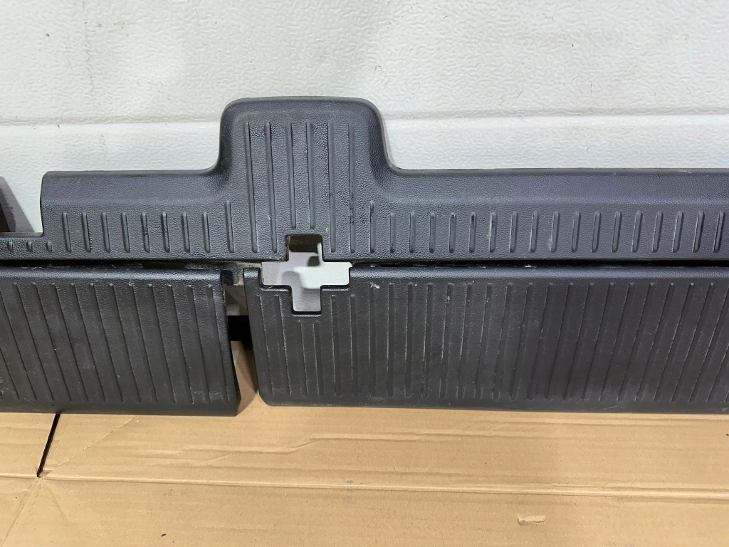 Накладка багажника, порог задний , крышка mercedes citan w420, kangoo iv,4 в Украине