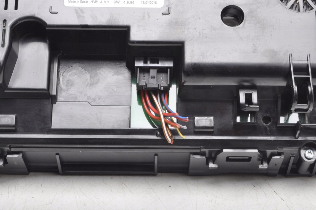 Bmw f20 рестайлінг  лічильник прилади uk 6837006 8710808 Зі Шроту