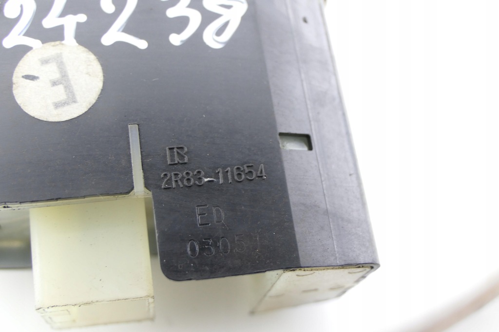 фото №10, Перемикач світла протитуманних фар jaguar s-type