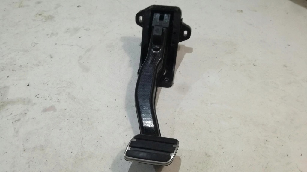 фото №2, Porsche panamera 971 педаль гальма