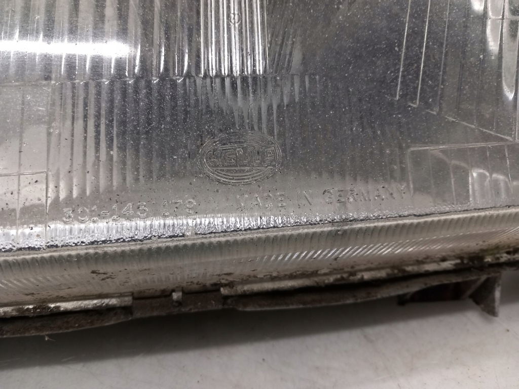 Лампа передня ліва volvo 440 в Україні