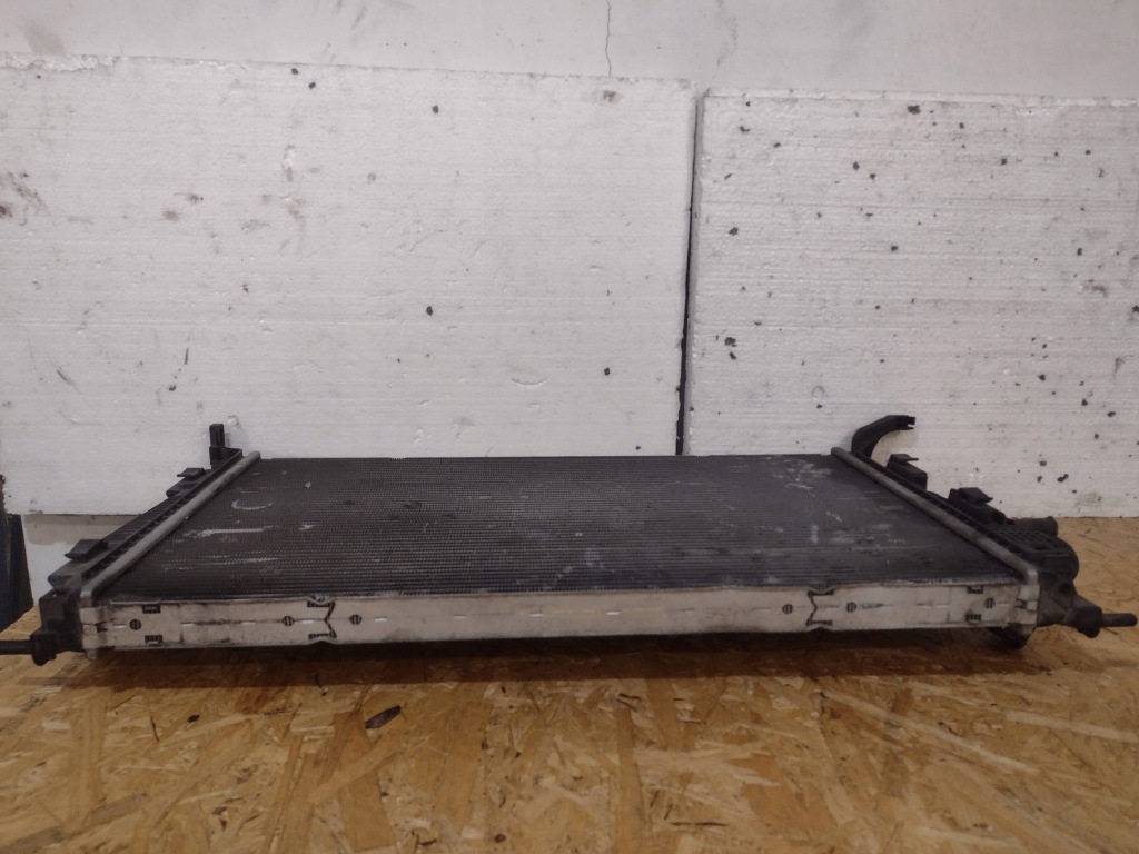 Renault megane 3 радиатор воды 1,6-2,0 dci Недорого