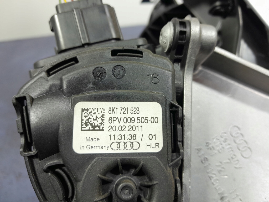 фото №6, Audi a6 c6 основание педаль сцепления, тормоза основание педали 4f1721316