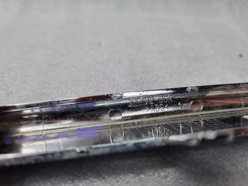 фото №6, Suzuki vitara rok молдинг хром середня бампера 71792-86r