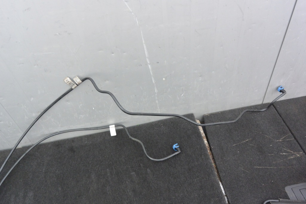 Шланг пального 3.0 d maserati quattroporte vi Недорого